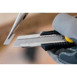 Cutter MPO - Fourni Avec 1 Lame 18 Mm - STANLEY, 1-10-418 -STANLEY Soldes 24134658 3