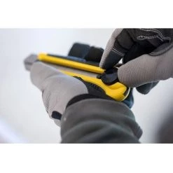 Cutter 25mm Bimatière STANLEY 0-10-425 10 Cutter 25mm Bimatière STANLEY 0-10-425 -STANLEY Soldes 33411066 4