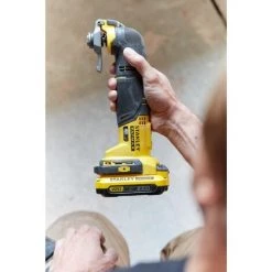 STANLEY Outil Multifonction Rotatif 18V, 8000-18000 Osc/min, Gamme FATMAX V20 SFMCE500D2K-QW - Livré Avec 1 Mallette, 2 Batteries 2 Ah, 1 Chargeur 2Ah -STANLEY Soldes 46233465 3