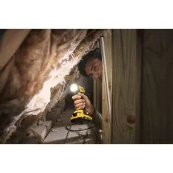 V20 Lampe Torche - Lithium 18V - Sans Batterie STANLEY FATMAX - SFMCL020B-XJ -STANLEY Soldes 72157688 3